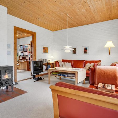 Lovely Home In Sonderborg With Kitchen Luaran gambar